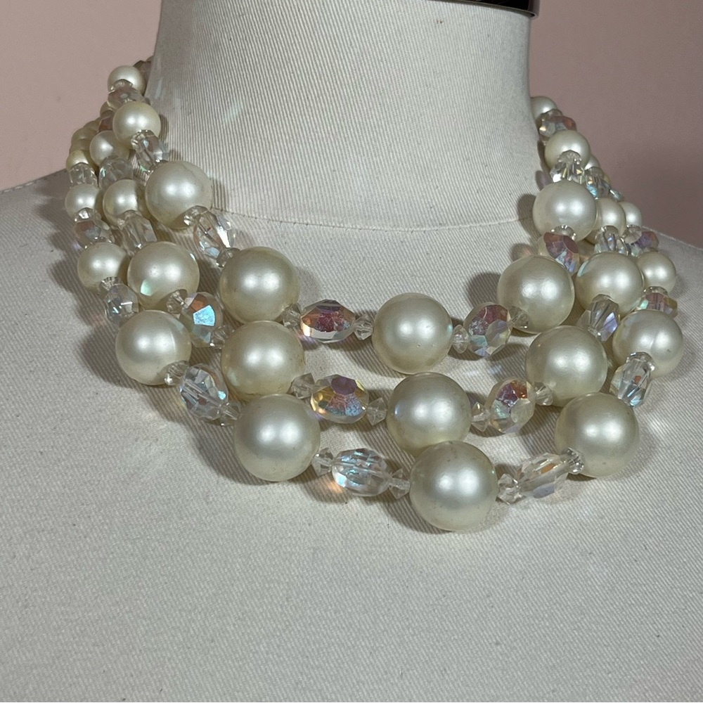 Vintage 1940 art deco MCM Oversized Pearl Clear Lucite Ice Multi strand Necklace